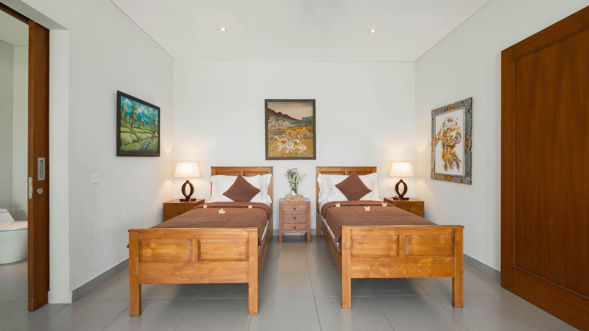 Villa Yenian By Villa Finder Canggu Zewnętrze zdjęcie